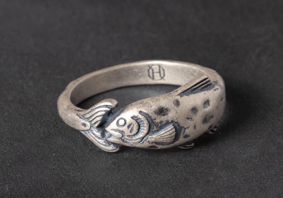 The Language of Animal Symbols
