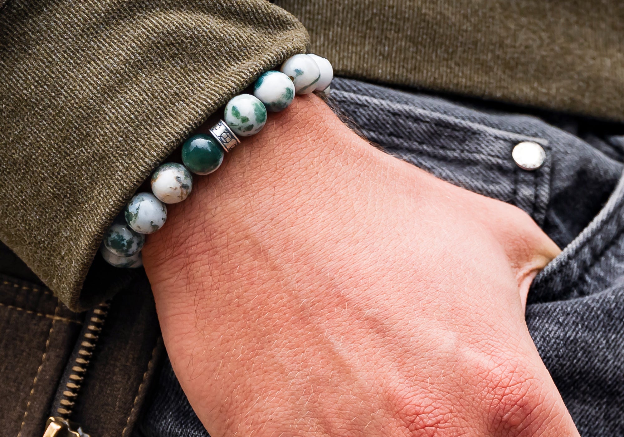 Moss Agate 10mm Beaded Bracelet with Silver Accent.