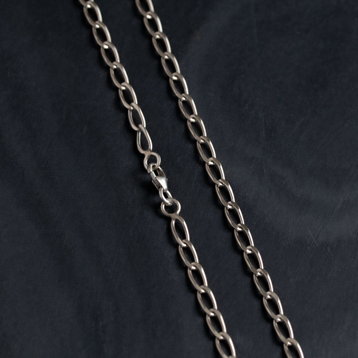 silver cable chain with clasp